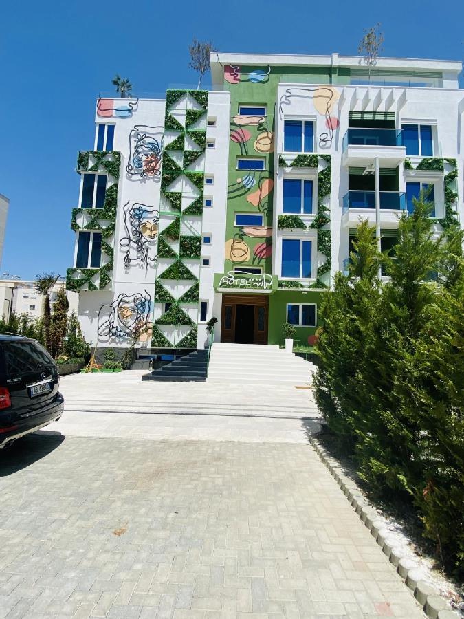 Madernas Bernad Apartment Orikum Bagian luar foto